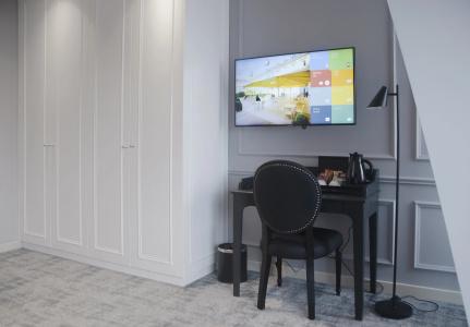 H41 Luxury Suites - 17