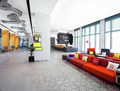 Hampton by Hilton Dubai Al Seef - 2