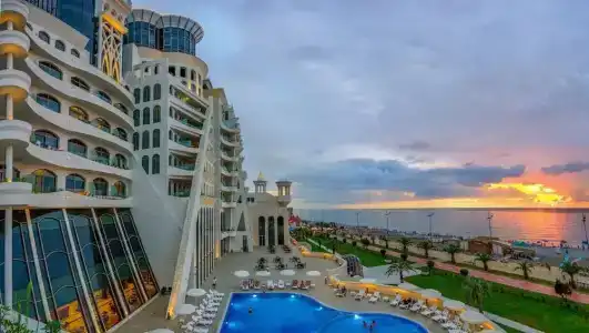 The Grand Gloria - 8