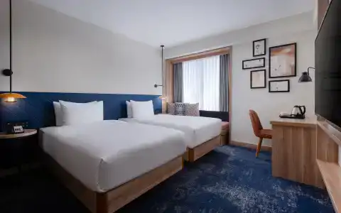 Hilton Garden Inn - 16