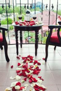Shadow Boutique & Spa - 25