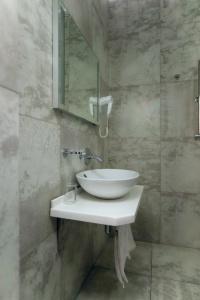 RedHouse - 173