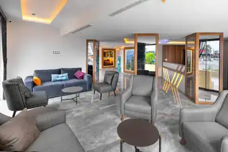 Theluna Suite - 3