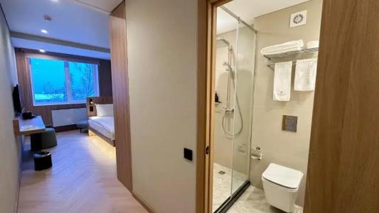 Resident Abay - 29