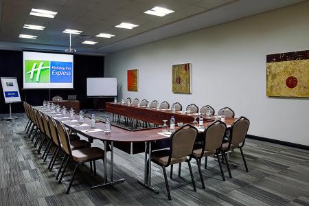 Holiday Inn Express Dubai Internet City, an IHG - 27