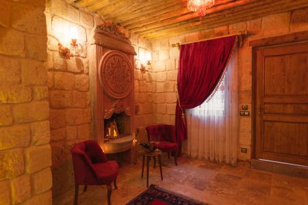 Solo Cave Suites - 129