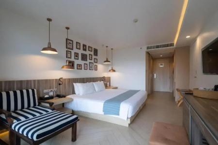 Golden Tulip Pattaya Beach Resort - 11