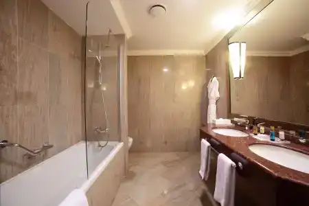 Crowne Plaza Minsk - 15