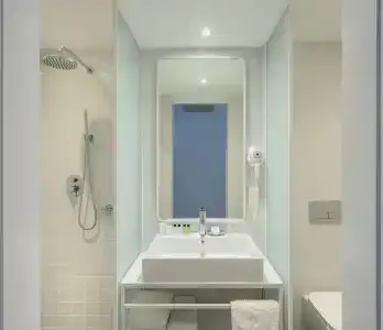 Golden Tulip Design Tbilisi - 17