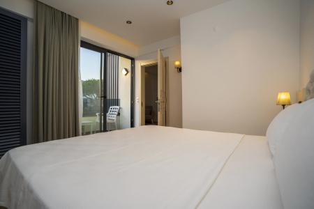 Channel Suites - 60