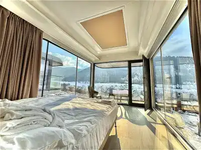 Capsule Hotel - 3