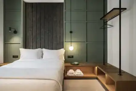 Magenta Luxury Suites - 4