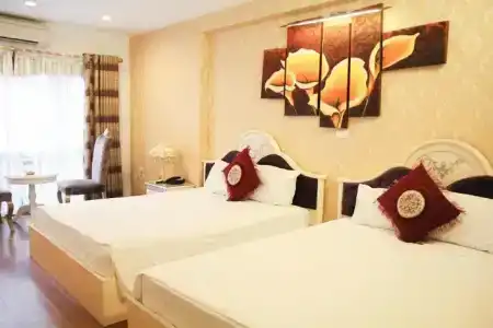 Splendid Star Boutique - 79