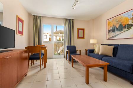 Ramada & Suites by Wyndham Costa del Sol Fuengirola - 167