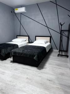 Grey House - 4