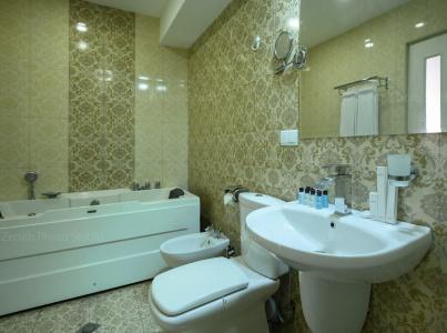 Royal Plaza - 122