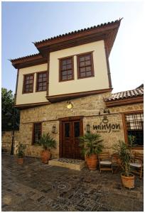 Minyon - 3
