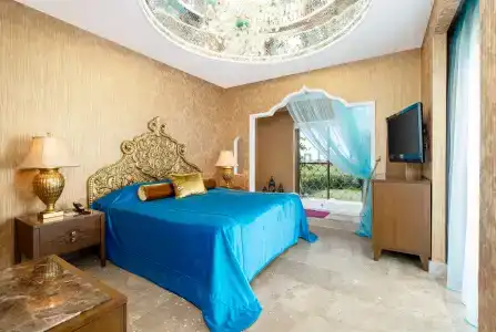 Spice & Spa - 144