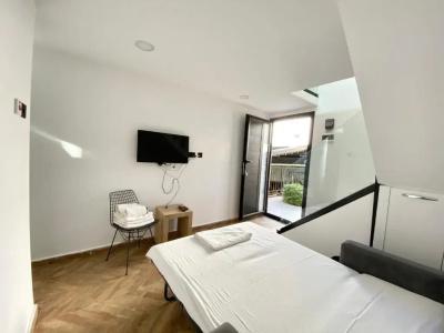 Avenue - 63