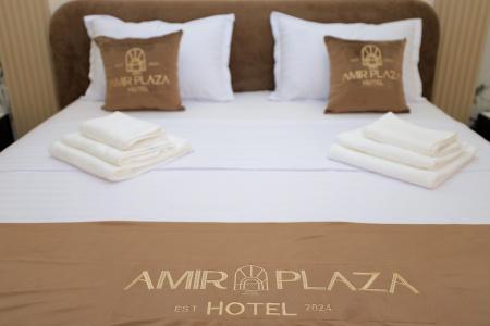 Amir Plaza - 27
