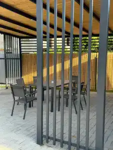 Royal Chalet - 2