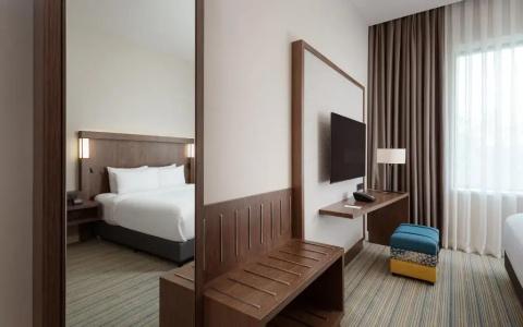 Courtyard by Marriott Baku - 59