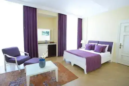 Ilk Inn - 27