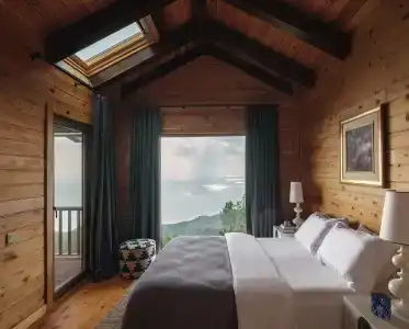 Simurg Inn - 113