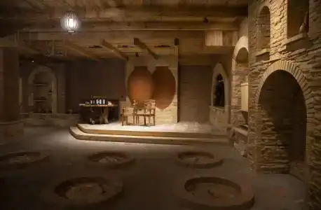 Ramada by Wyndham Tbilisi Old City - 12