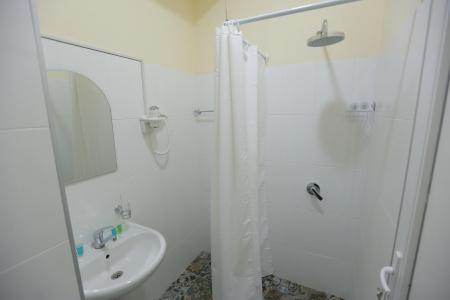 Midtown & Hostel - 29