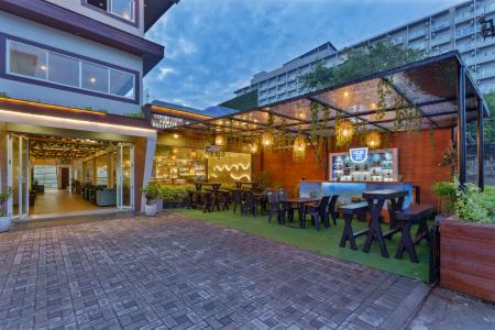 Beach Corridor & Spa - 4