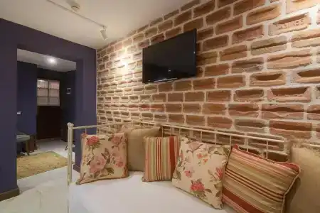 Hani i Pazarit Boutique - 12