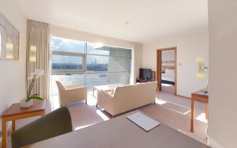 Canary Riverside Plaza - 75
