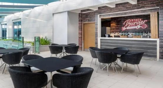 Holiday Inn - The Business Park, An Ihg - 11