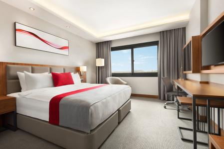 Ramada by Wyndham Izmir Aliaga - 4