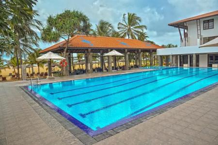 Goldi Sands - 17