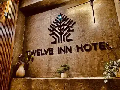 Twelve Inn - 7