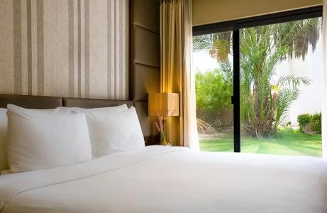 Dubai Marine Beach Resort & Spa - 66
