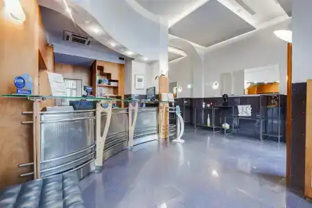 Best Western Plaza - 18