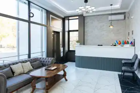 Mercuri Meridian - 25
