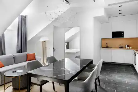 The Basilian Minsk, Curio Collection By Hilton - 24