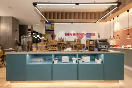 Hampton by Hilton Center - 2