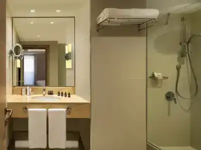 Mövenpick Istanbul Bosphorus - 17