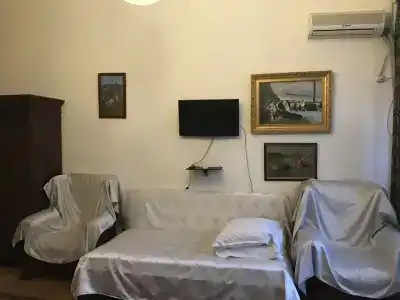 Gutsa Artists Mini-Hotel - 50