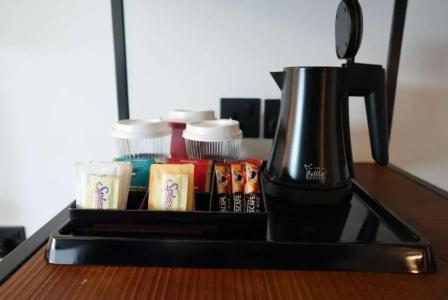 Hampton by Hilton Dubai Al Seef - 8