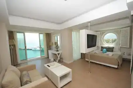 Alesta Yacht - 13