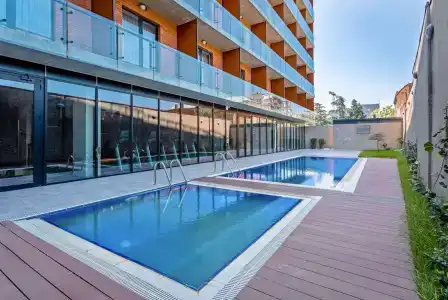 Ramada by Wyndham Tbilisi Old City - 9