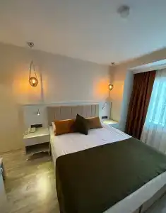 Aura - 20