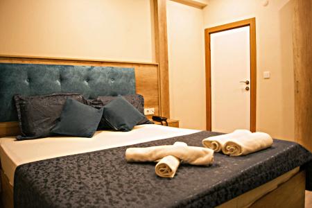Destinia Pera Suites - 19