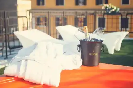 Orange - 11